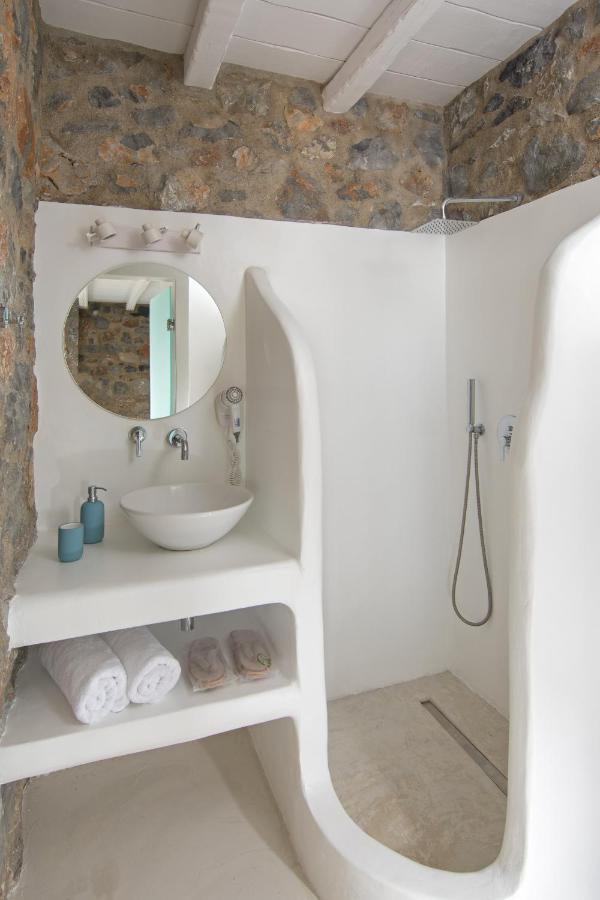 Nisides Suites Livadi  Luaran gambar