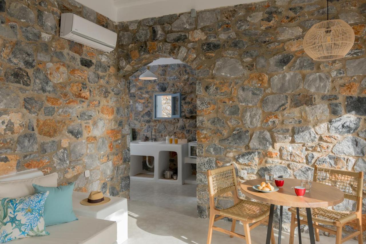 Nisides Suites Livadi  Luaran gambar